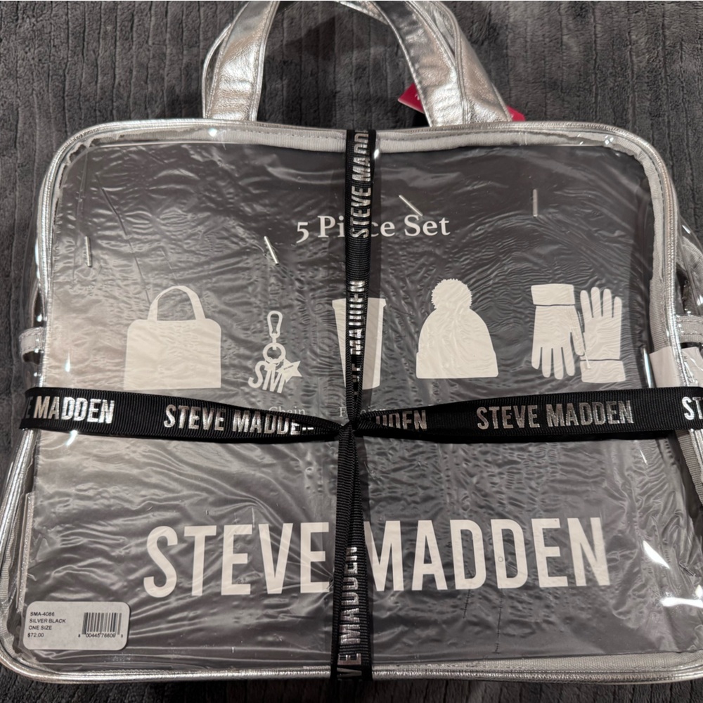 Steve Madden Gift Set - Picture 5 of 5
